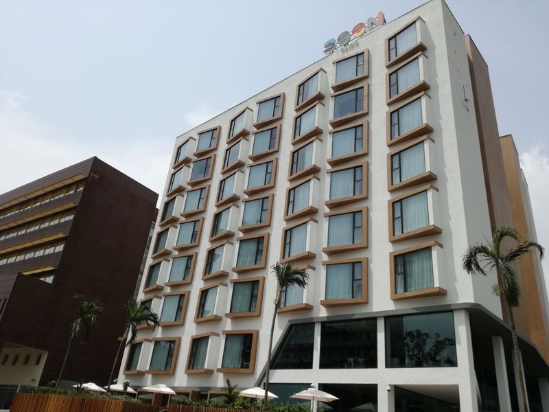 Seen Hotel Abidjan Plateau Exterior foto
